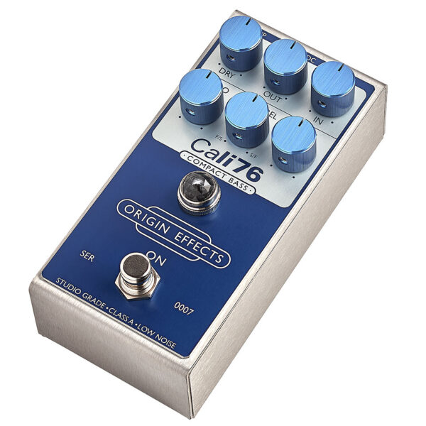 Origin Effects Cali76 Compact Bass Super Vintage Blue Effektgerät